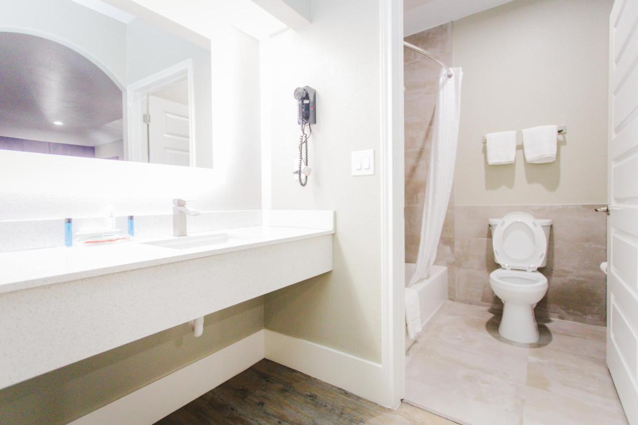 Palace Inn Beltway 8 & Westview Houston Extérieur photo